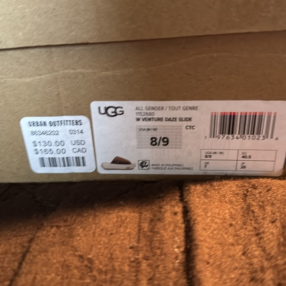 Ugg slides - Picture 5 of 6